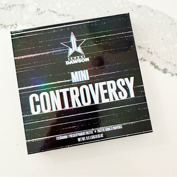 Jeffree Star Mini Controversy Palette - Picture 3 of 9